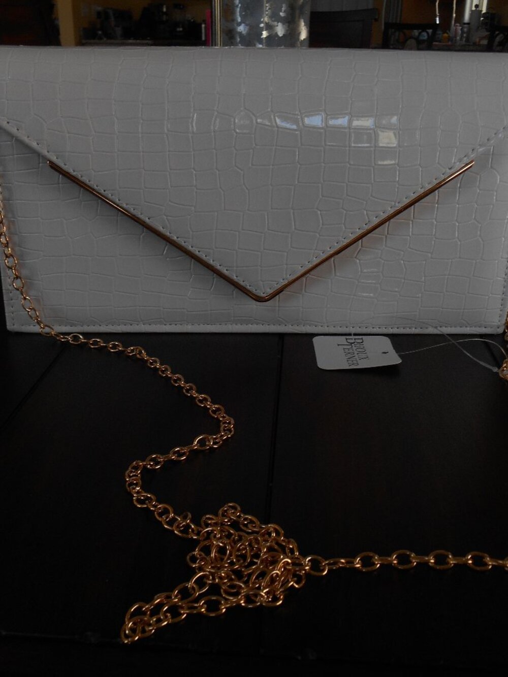 BIJOUX WHITE QUILT DESIGHN HANDBAG WITH REMOVABLE SHOULDER CHAIN STRAP